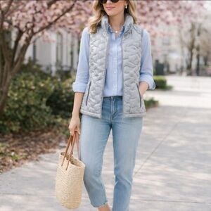 Packable quilted zipper puffer vest with pockets & packable bag size XS